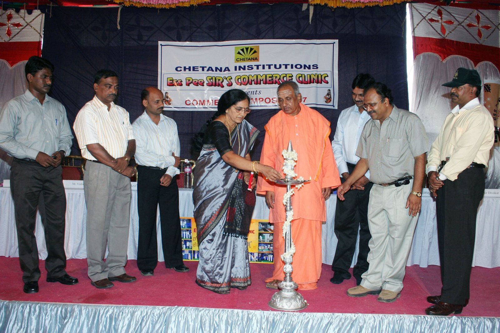 Dr.Vijayalakshmi Veeramachaneni
